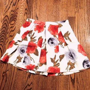 Floral mini skirt